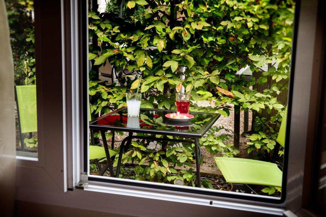Logis Hotel La Breche - Restaurant Berthelot Amboise Kültér fotó