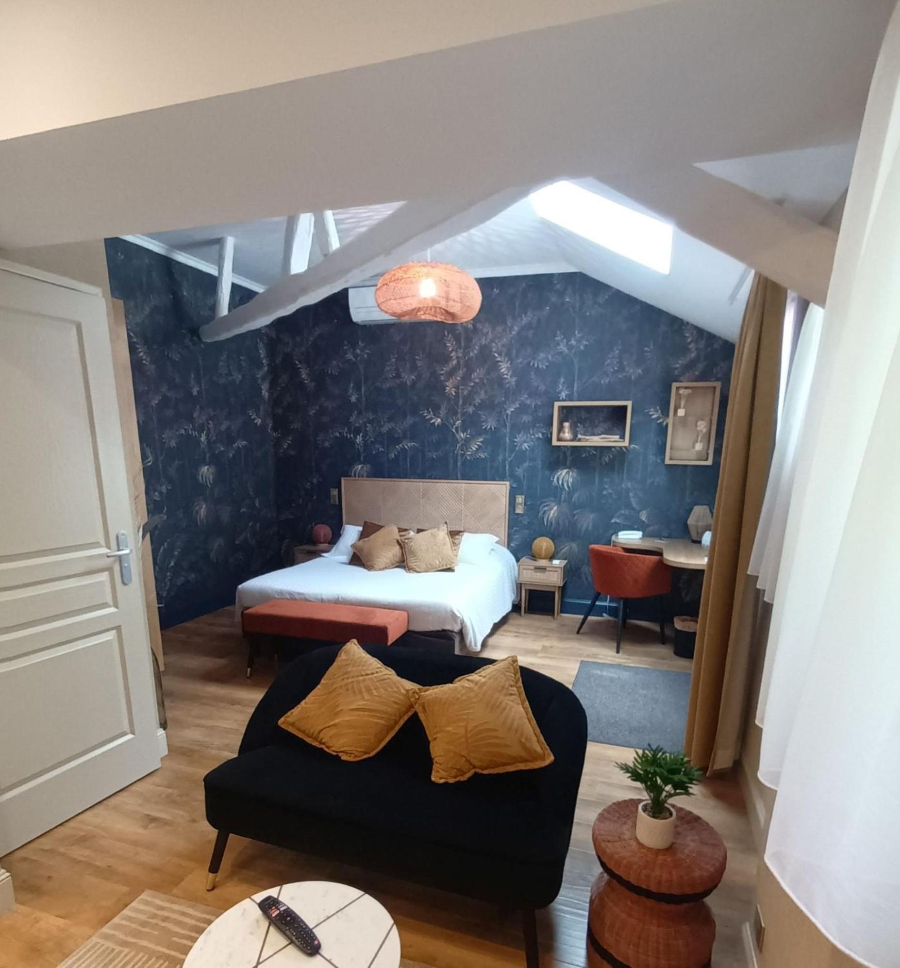 Logis Hotel La Breche - Restaurant Berthelot Amboise Kültér fotó