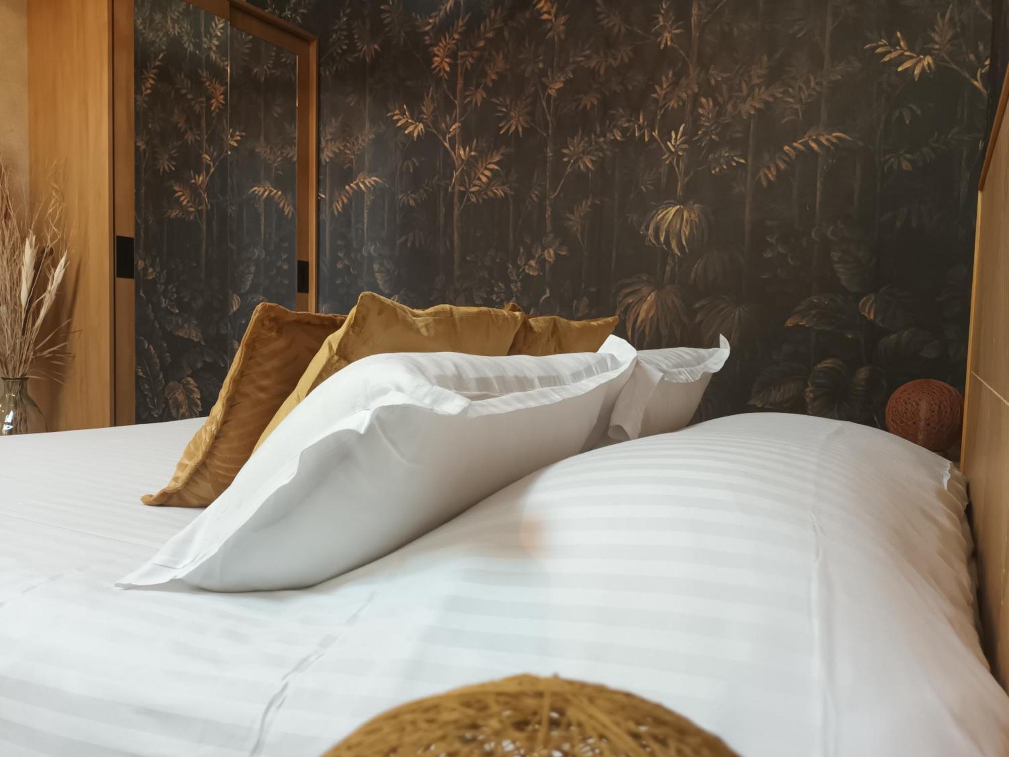Logis Hotel La Breche - Restaurant Berthelot Amboise Kültér fotó