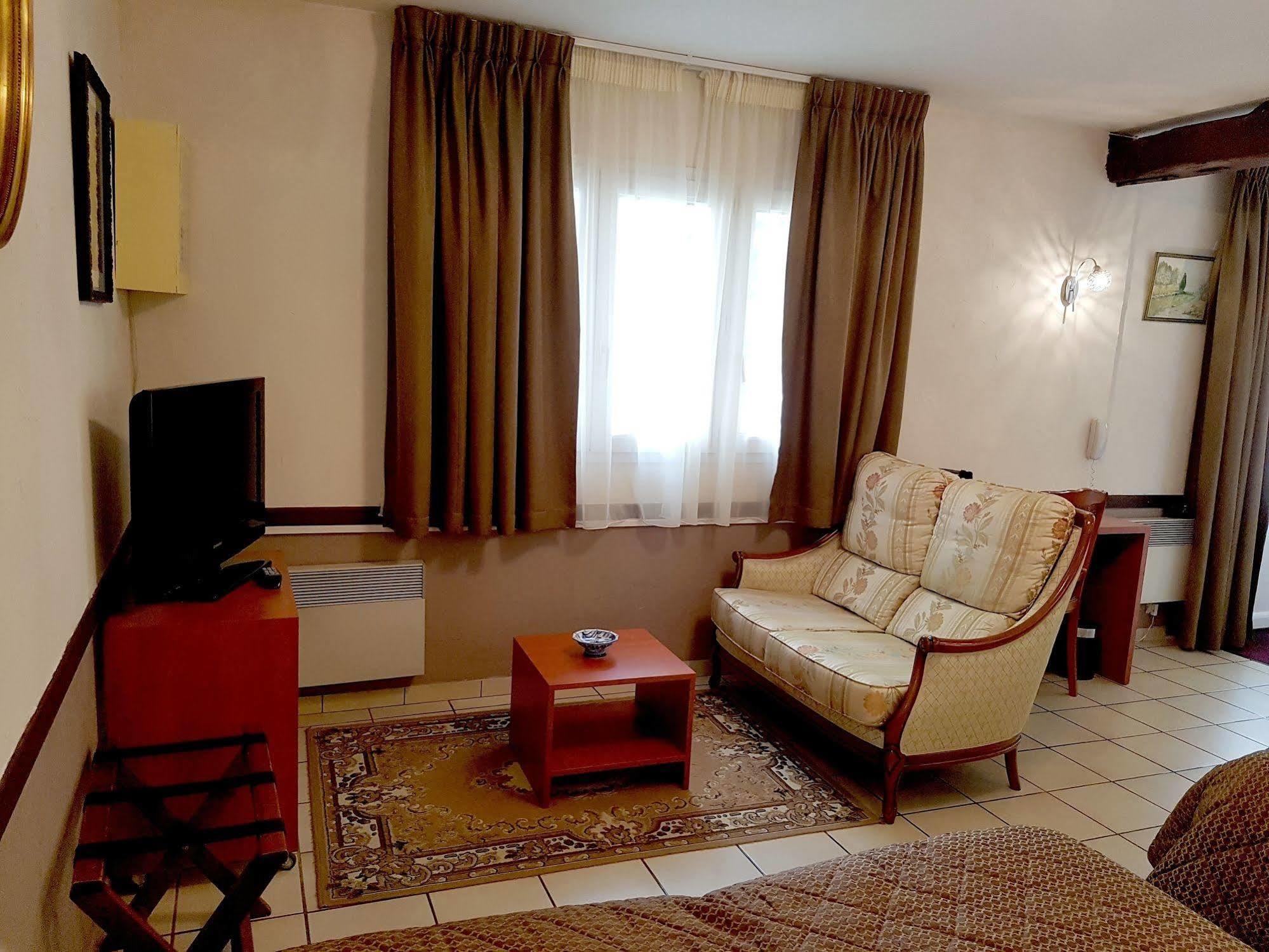Logis Hotel La Breche - Restaurant Berthelot Amboise Kültér fotó